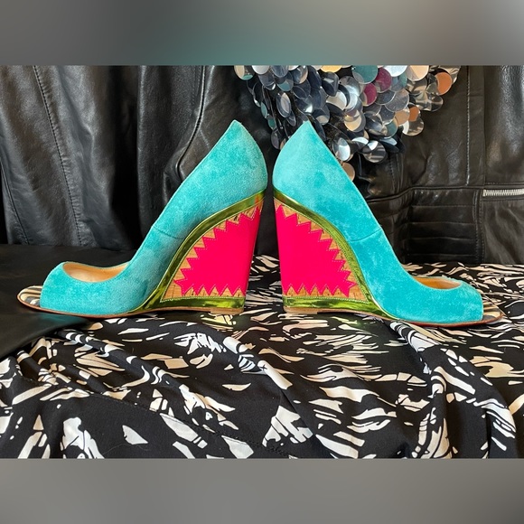 Christian Louboutin Very Prive Suede Wedge 35.5 Vibrant Multicolor - Picture 2 of 9